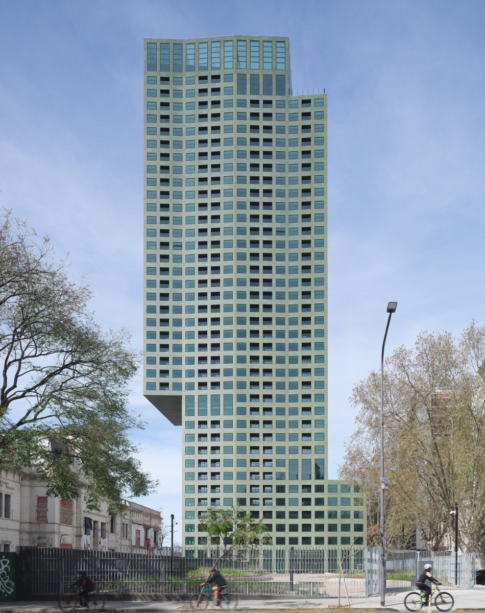 01 DAM IHP26 27 Adamo Faiden Huergo 475 Tower Foto Javier Agustin Rojas